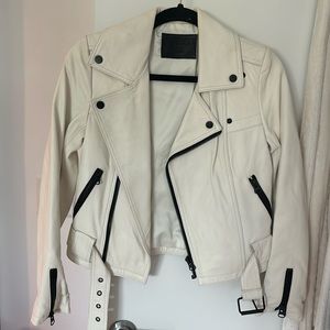 White carmar genuine leather jacket with black zippers